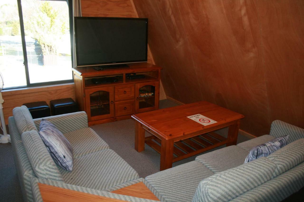The Barn In Turangi Villa Ngoại thất bức ảnh